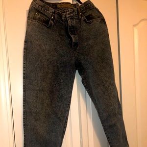 Vtg Levi's 900 series Mom Jeans High Rise